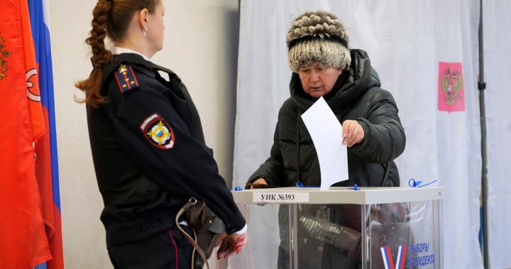 Руснаците гласуваха на избори, предопределени да удължат управлението на Путин