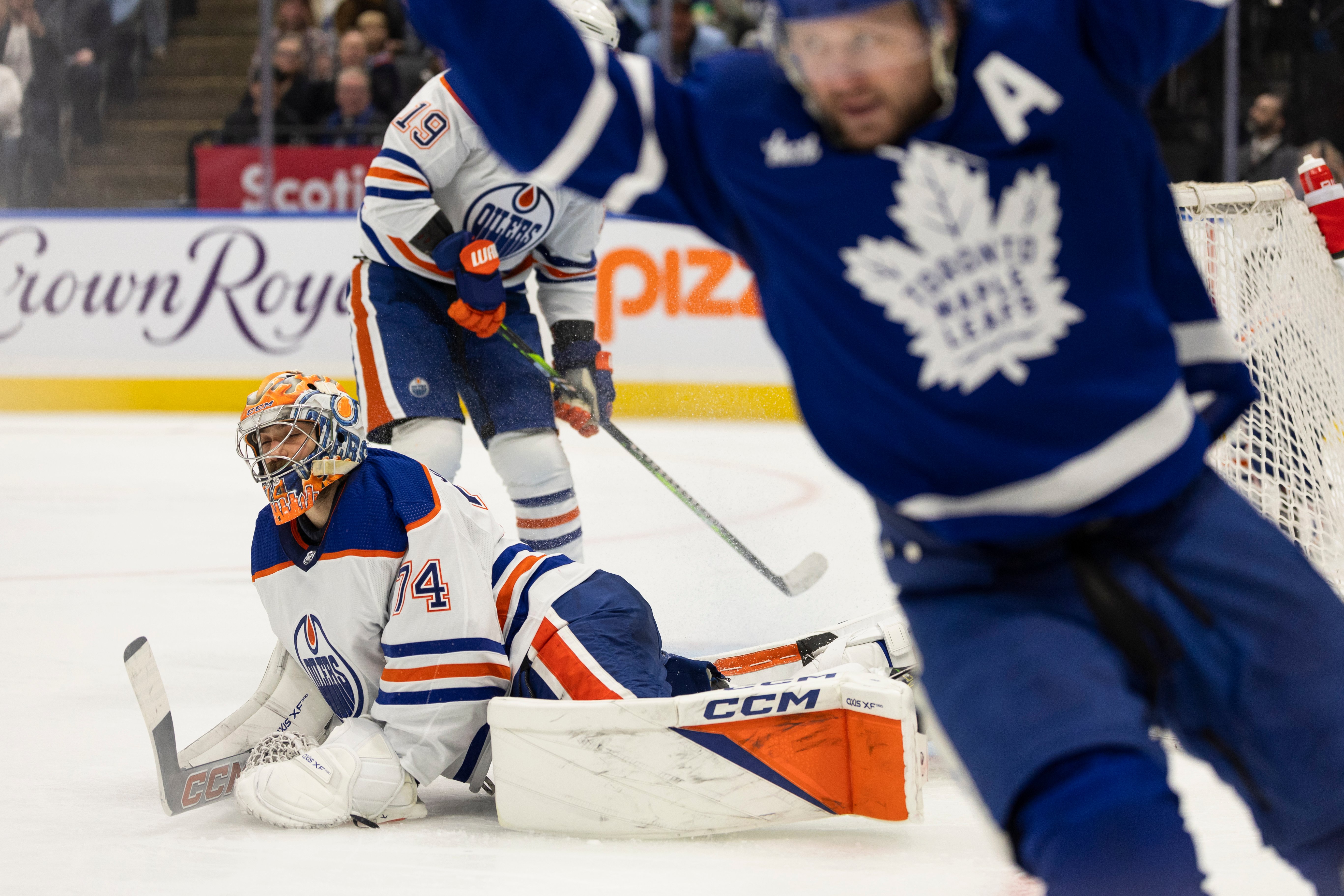 Edmonton Oilers suffer 6-3 loss in Toronto - Edmonton - Vimarsana News