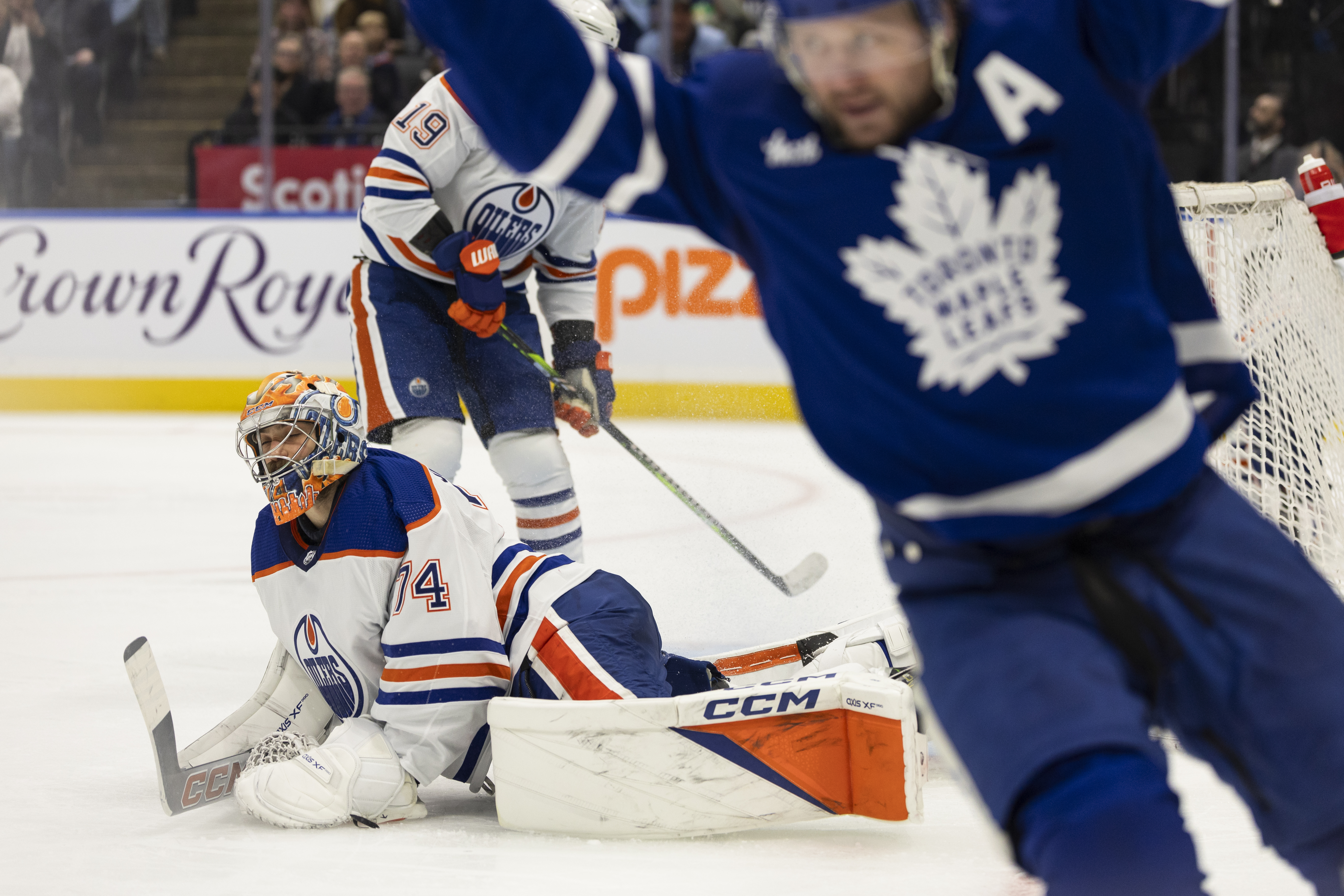 Edmonton Oilers suffer 6-3 loss in Toronto - Edmonton