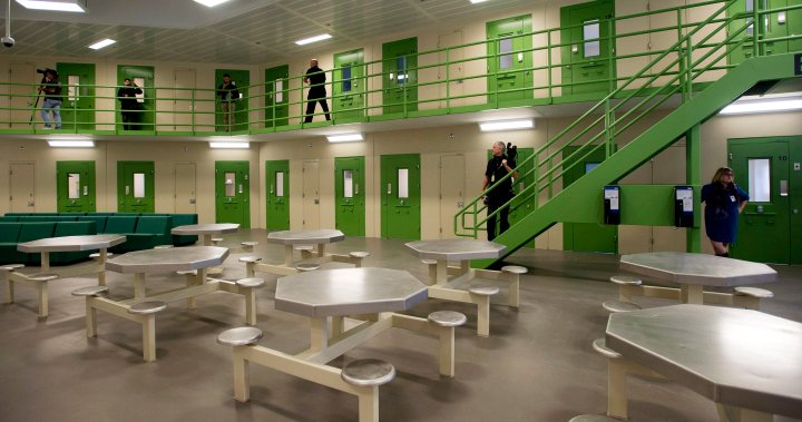 Затворите в Онтарио отбелязаха драстично увеличение на броя на затворниците