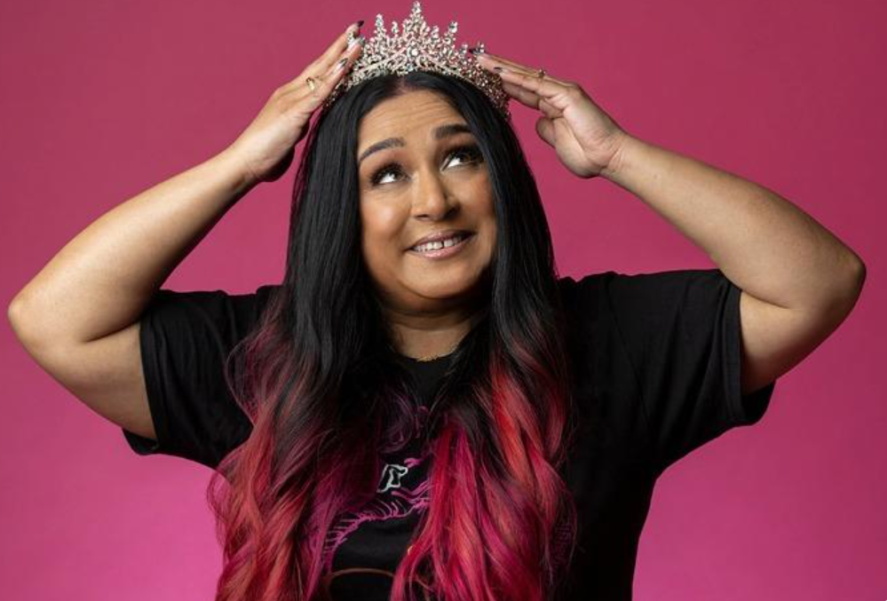 Pinky Patel – New Crown, Who Dhis Comedy Show - image