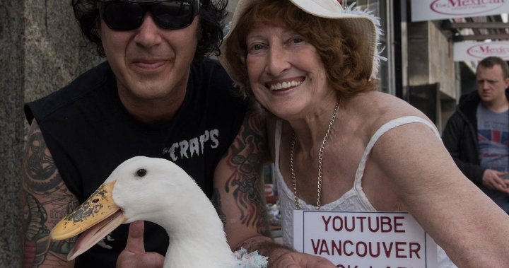 Град Ванкувър загуби един от своите емблематични герои.Laura-Kay Prohpet, известна