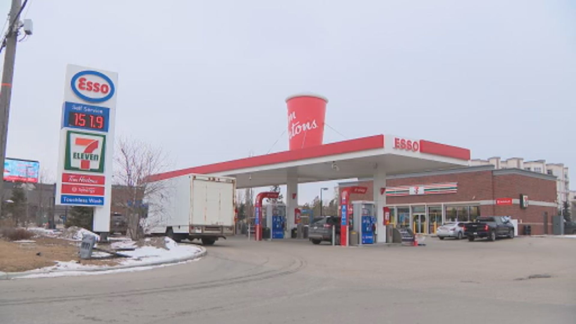 По малко от седмица преди увеличението на данъка върху газта в