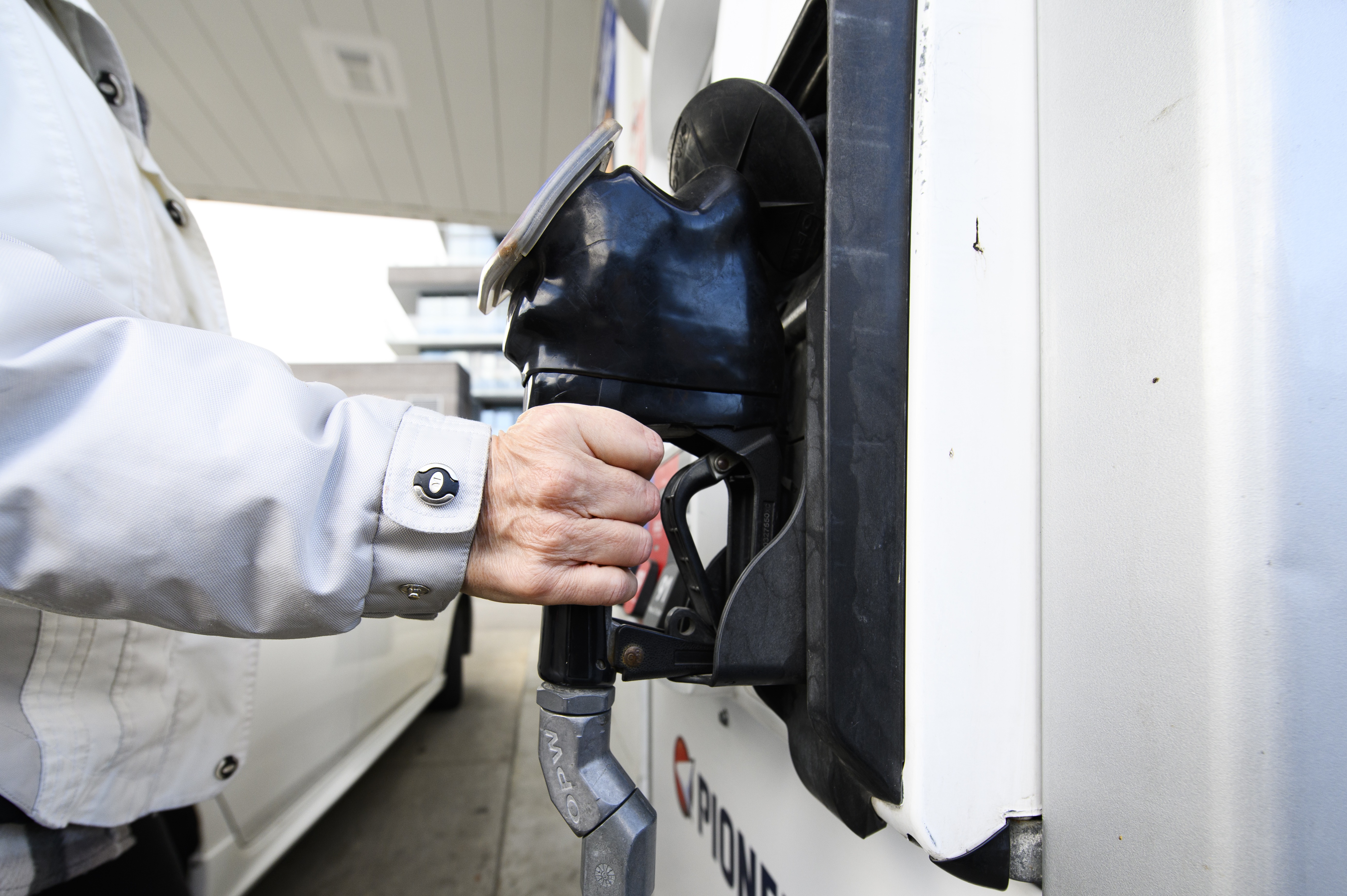 Alberta to increase fuel tax by 4 cents starting April 1