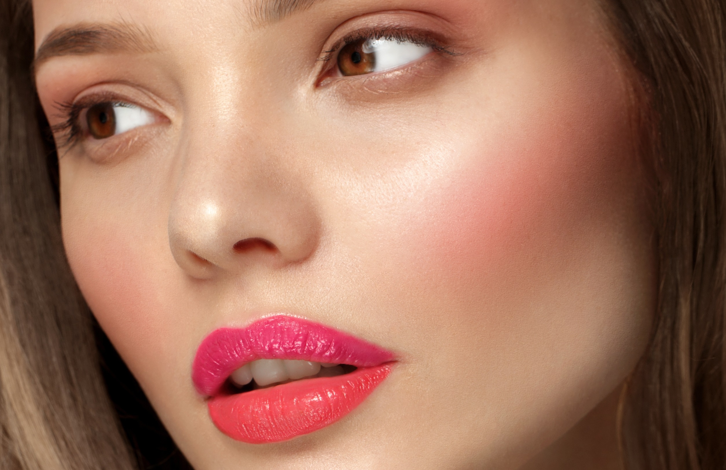 Кураторът самостоятелно решава какви теми и продукти представяме Когато закупите