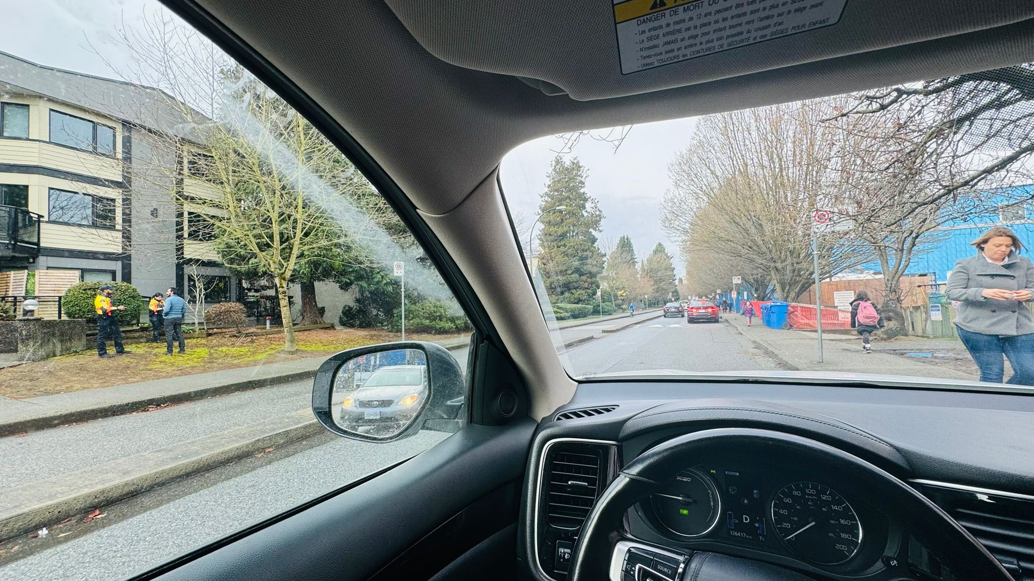 Родители в начално училище във Ванкувър говорят открито срещу града