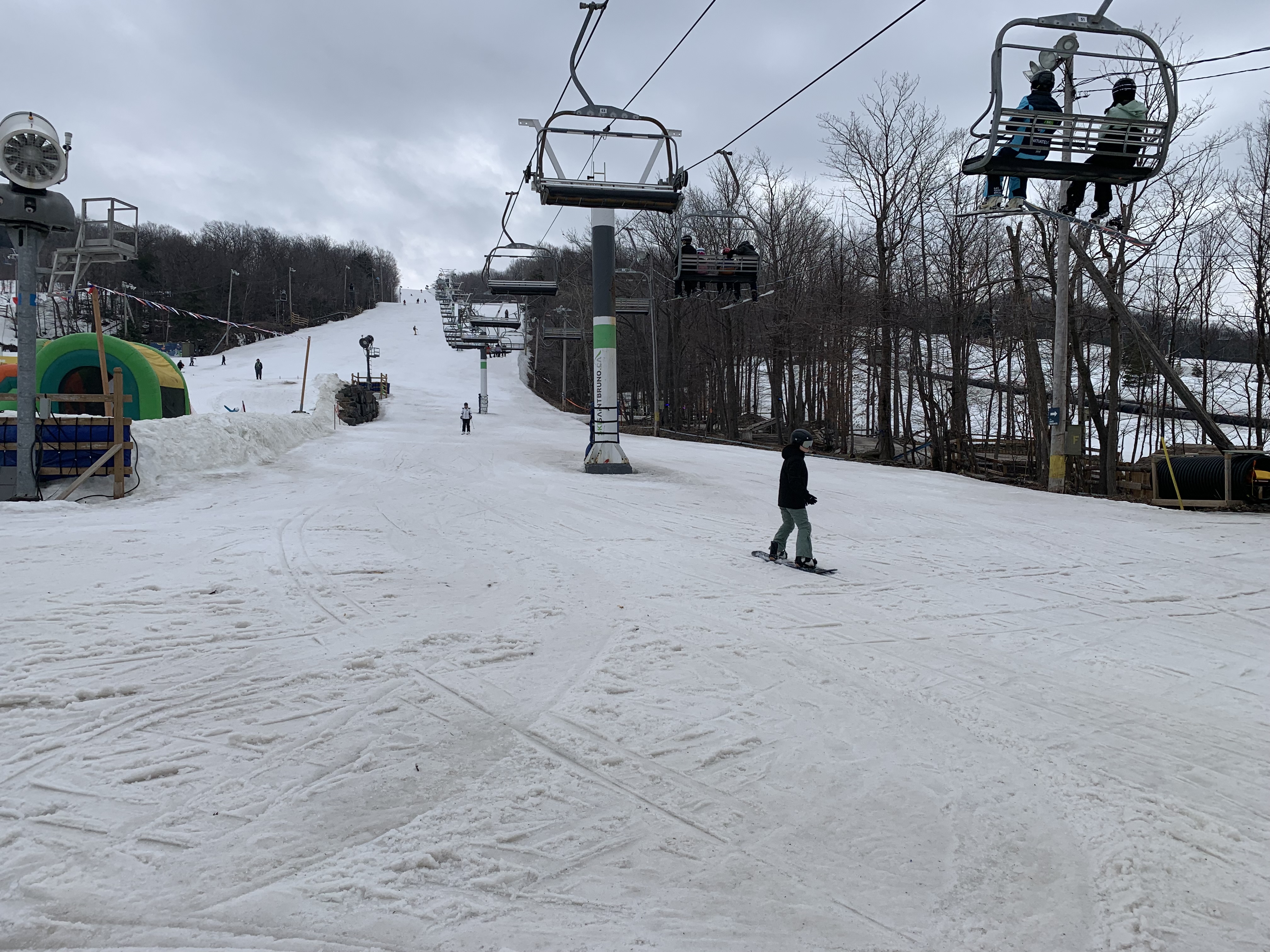 Операторите на много зимни дейности в Квебек се борят през