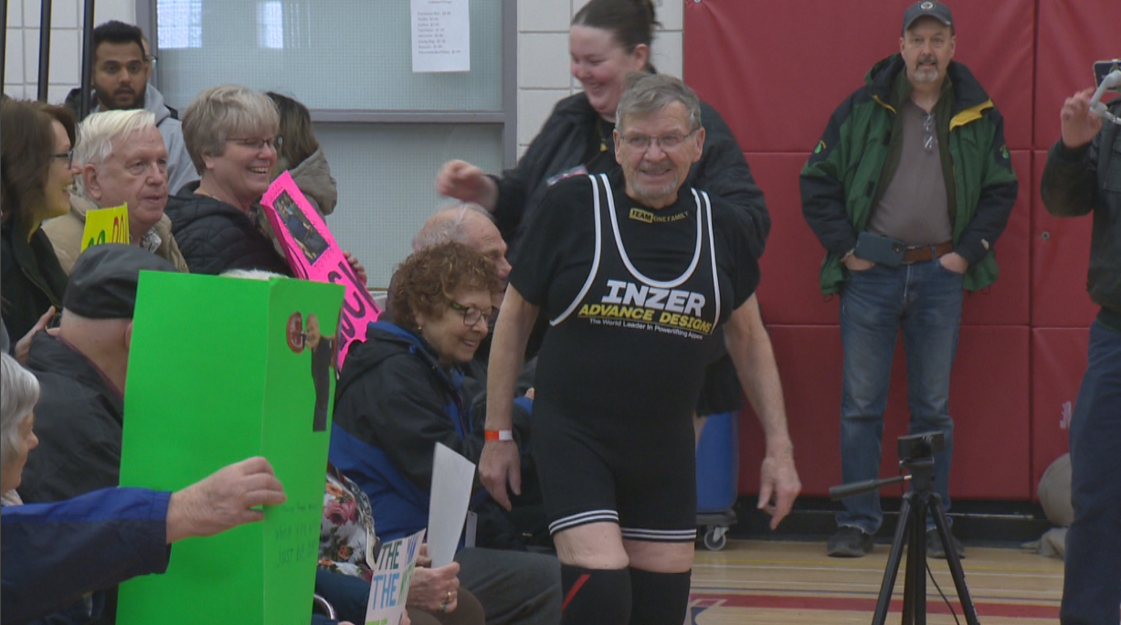81-year-old rookie powerlifter breaking records, inspiring community