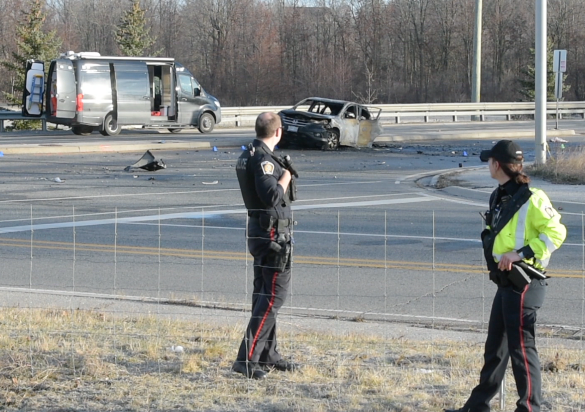 2 teens, 1 adult ‘tragically’ killed after crash in Milton, Ont.: police - image