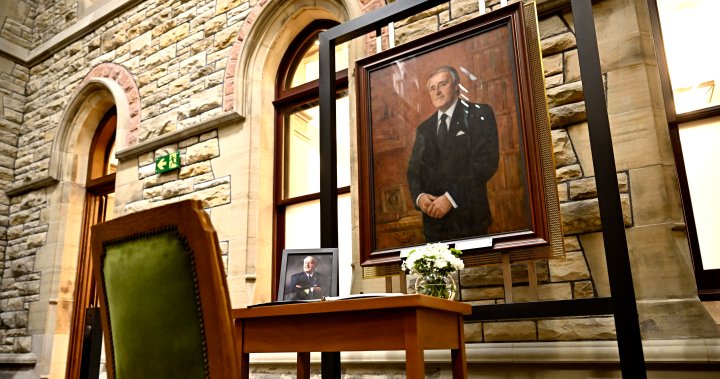 Депутатите ще отдадат почит на Брайън Мълроуни при завръщането на Камарата на общините