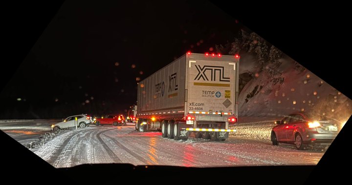 Okanagan Connector: Заледени условия, катастрофи доведоха до временно затваряне през нощта