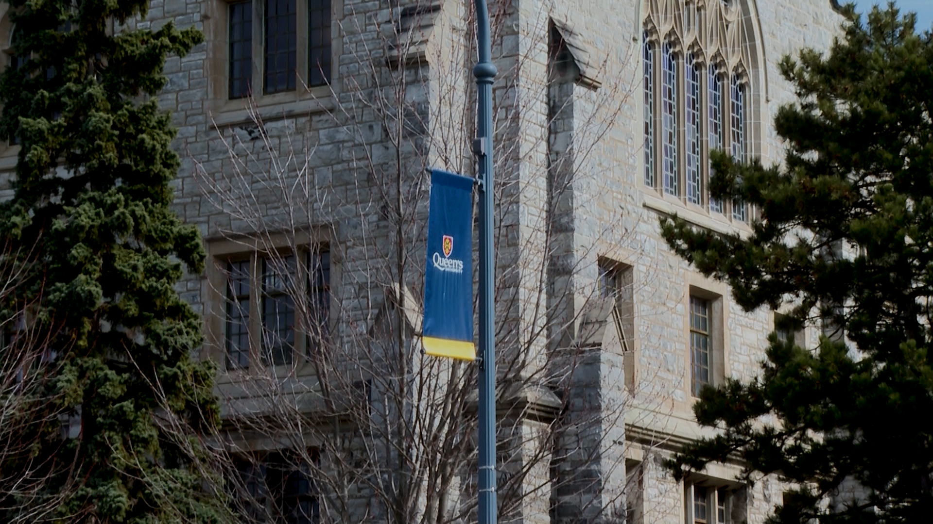 Университетът на кралицата приветства назначаването на нов катедра за научни