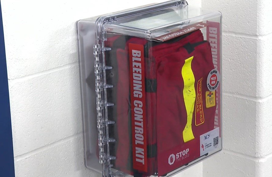 Lethbridge's 1st Stop the Bleed kit now at Enmax Centre - Lethbridge - Vimarsana News