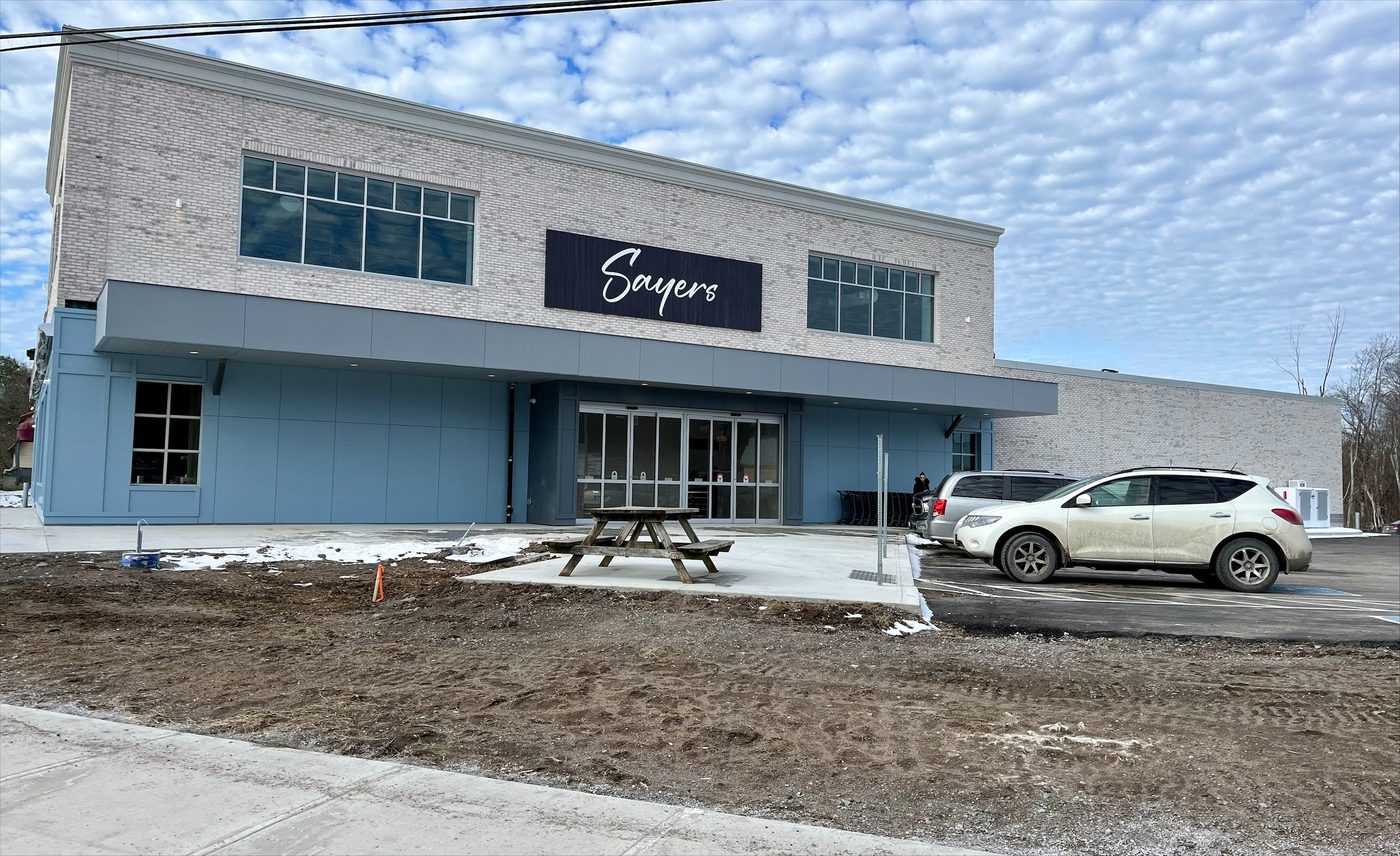 Sayers Foods, Apsley, Ont.'s only grocery store, reopens after massive 2020 fire - Peterborough - Vimarsana News