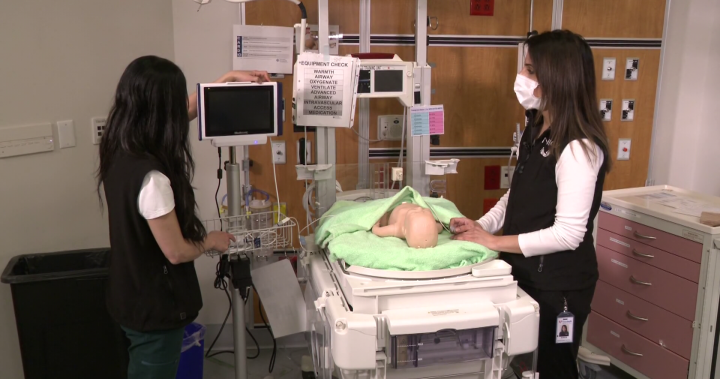 Нова технология позволява на лекарите в NICU в Съри да наблюдават „най-важния орган“ на бебетата