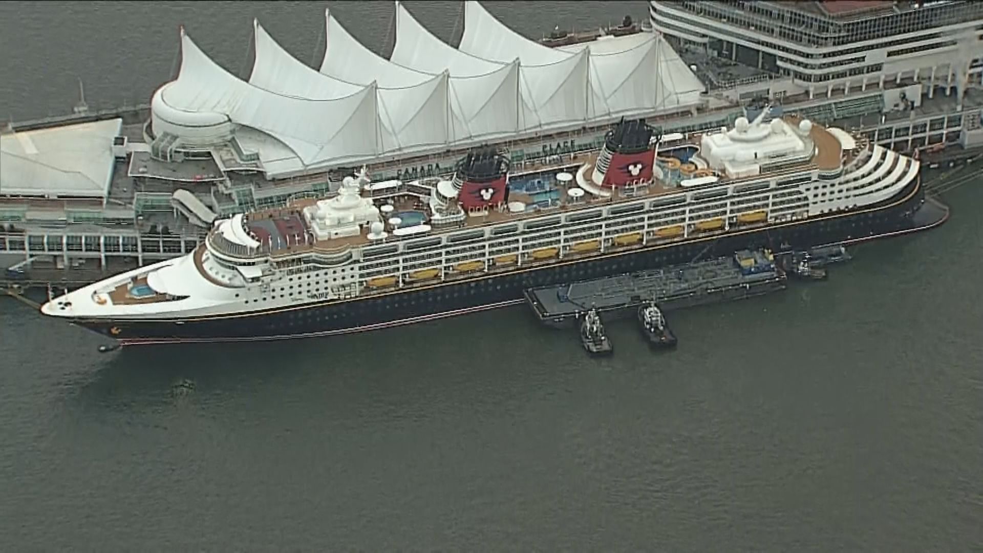 Круизният сезон на Британска Колумбия започна рано в понеделник с