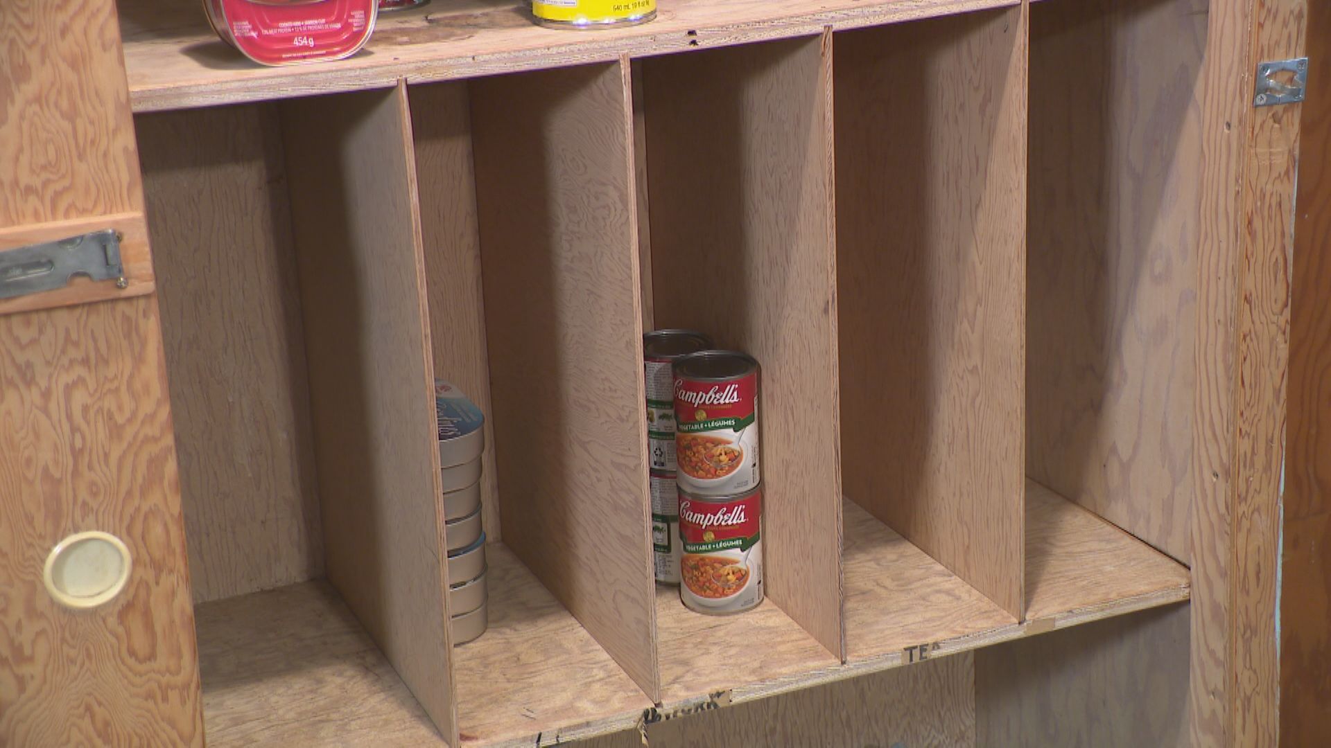 С нарастването на хранителната несигурност хранителните банки се превърнаха в