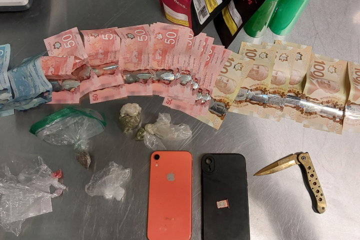 1 arrested after OPP seize drugs, weapon during traffic stop in Bancroft