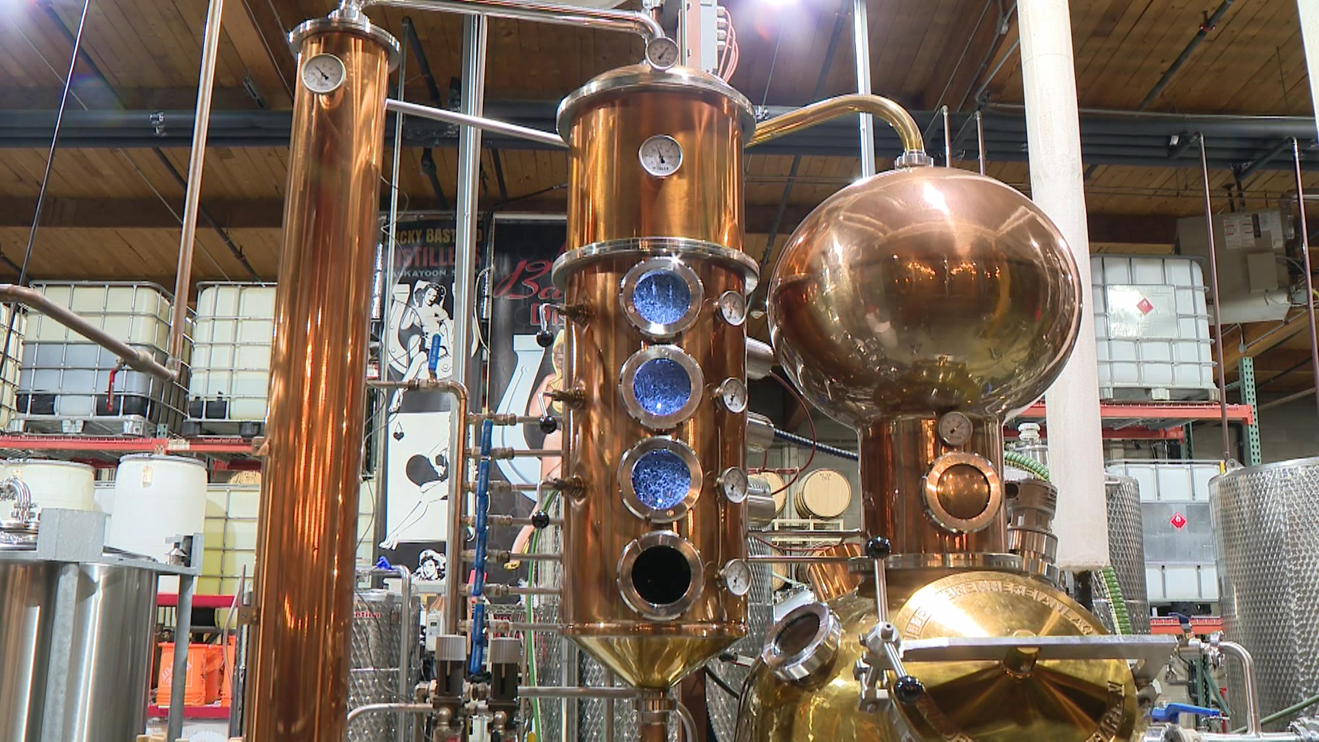 Федералното правителство поддържа тавана на акцизите върху алкохола в Канада