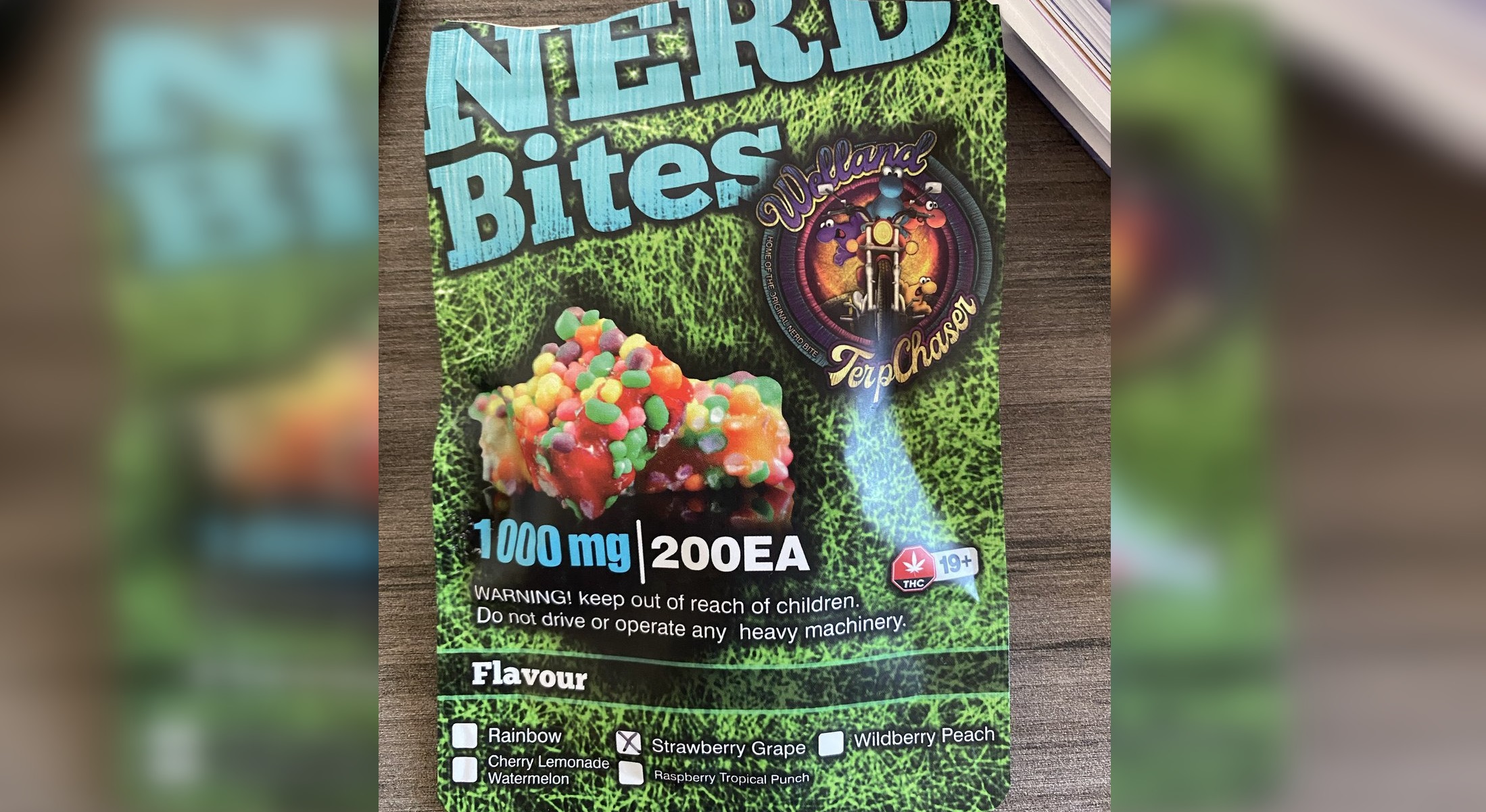 Майката на деветгодишно момче казва че опаковка която изобразява силно