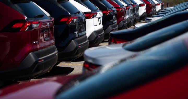 Бавните продажби на автомобили намаляват продажбите на дребно през януари, но има сила под капака