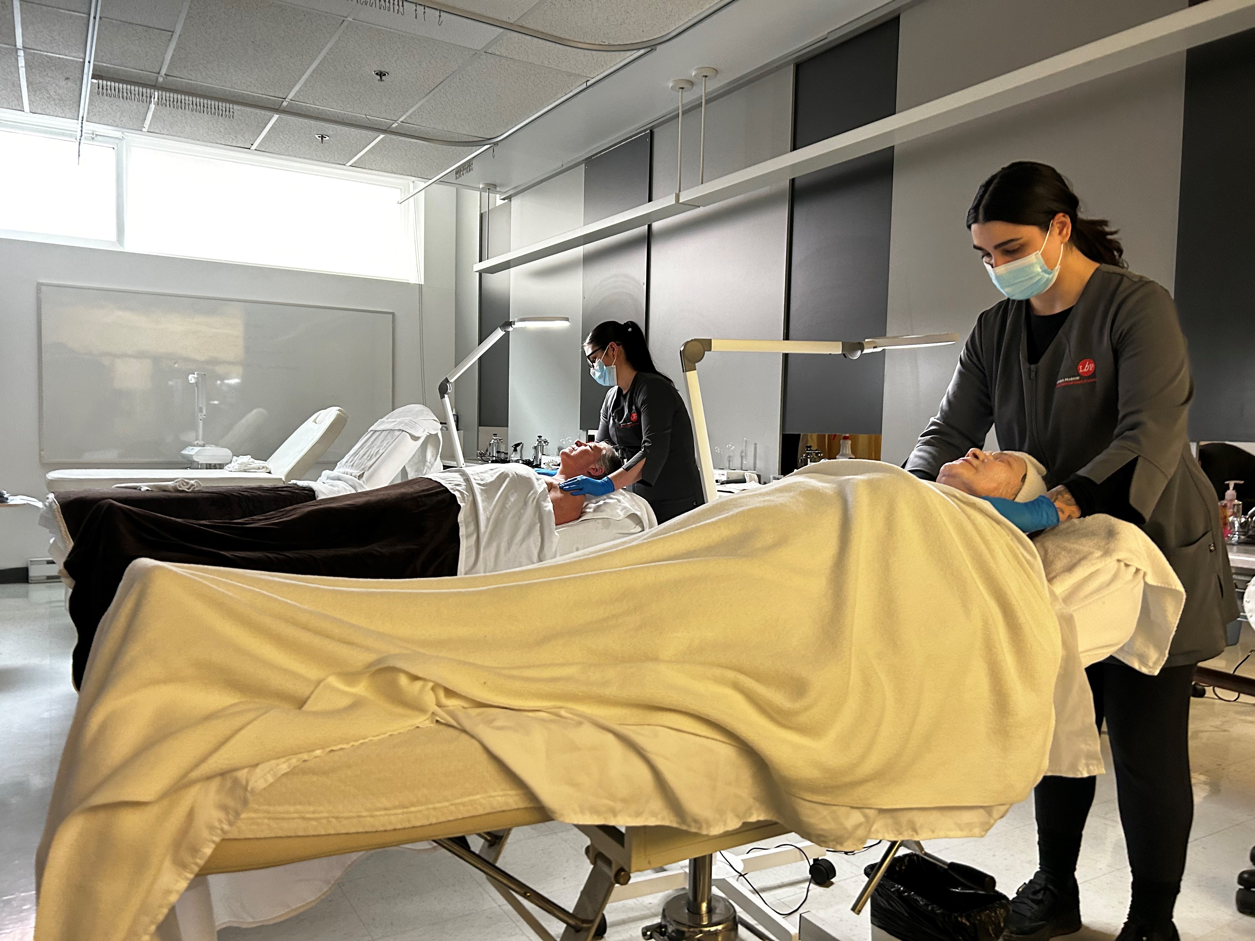 Луиз Ланглоа Солкин казва че получаването на процедури за лице