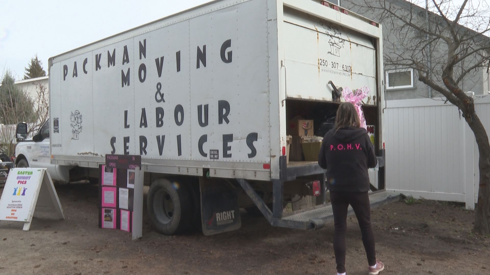 Веднъж седмично вместо мебели камионът за преместване на Packman Moving