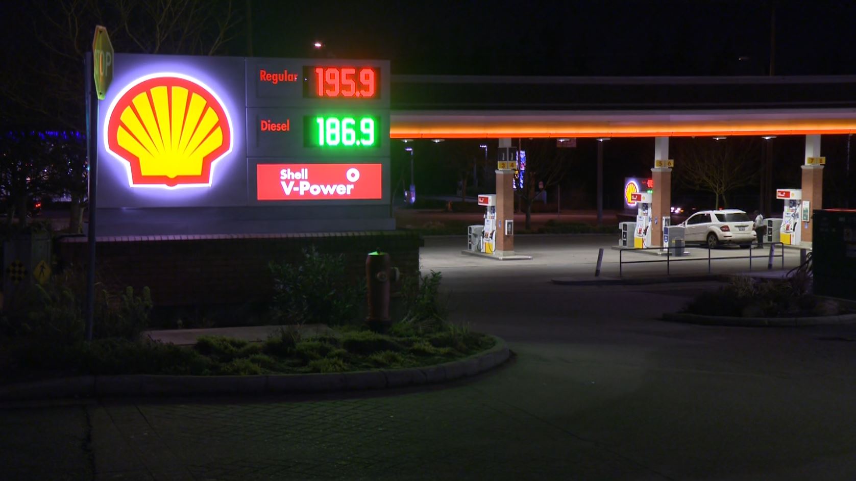 Lower Mainland gas prices increase, could reach $2.30 by late spring: expert