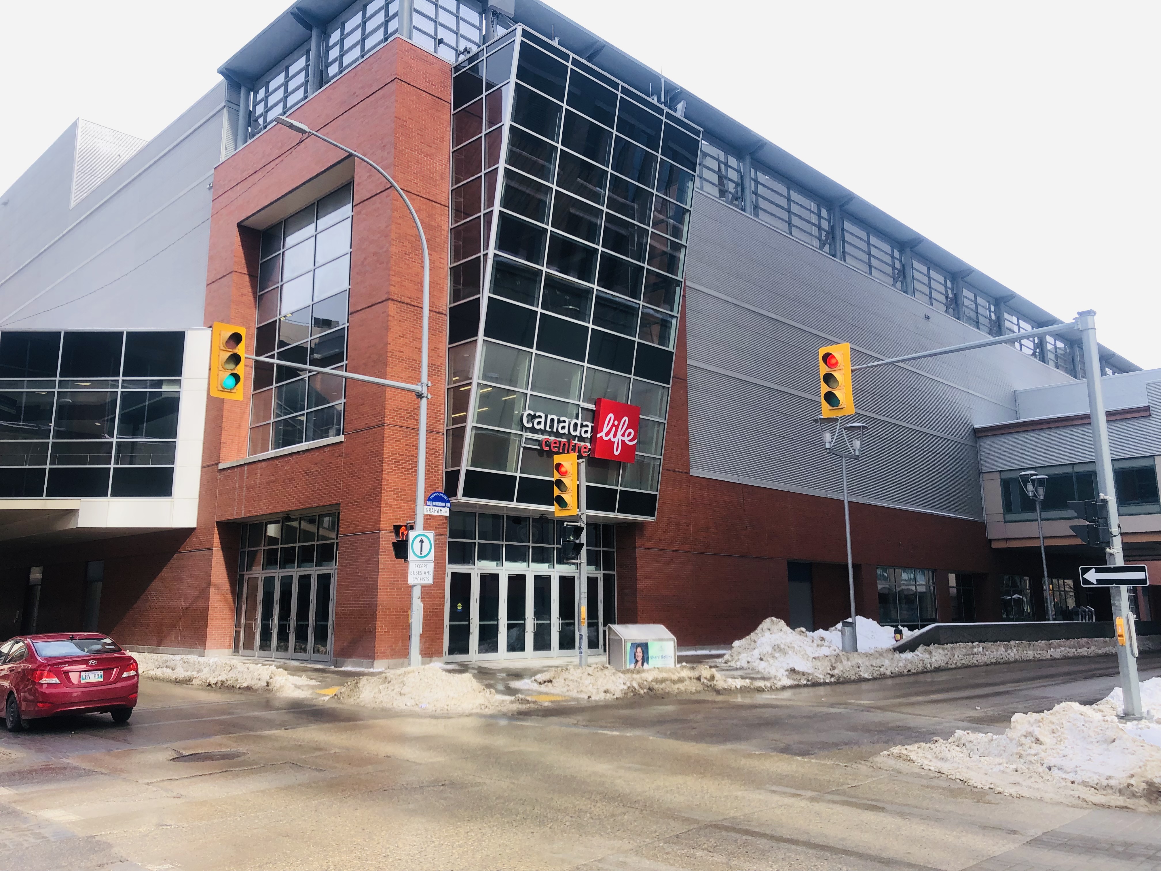 Въпреки разочарованието от миналата събота във Ванкувър и сряда срещу