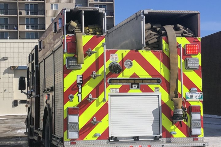 Fire on Sutherland Avenue under investigation by Winnipeg fire crews