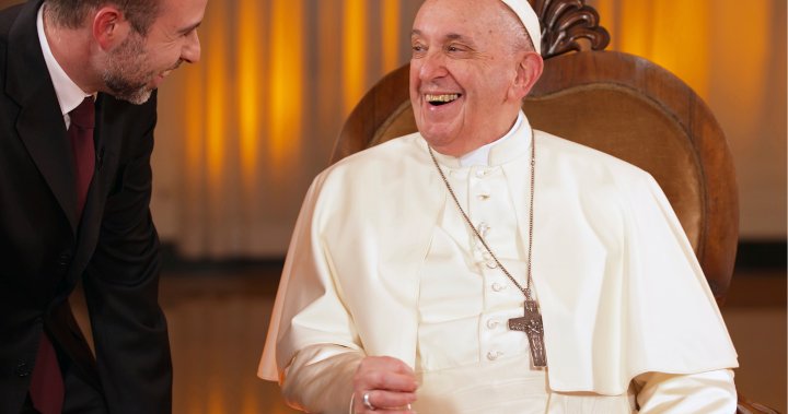 Папа Франциск казва че няма планове да подава оставка и