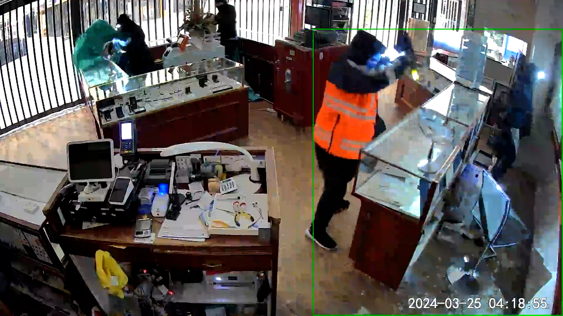 Семеен и управляван магазин за бижута в Южен Съри беше