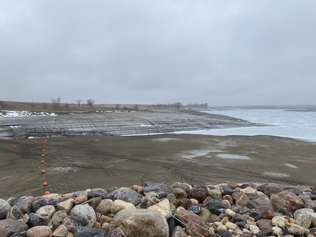 Докато през февруари в Алберта имаше нормални валежи за голяма