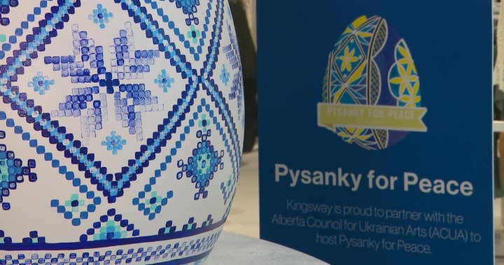 За трета година огромна изложба на сложно украсени украински великденски