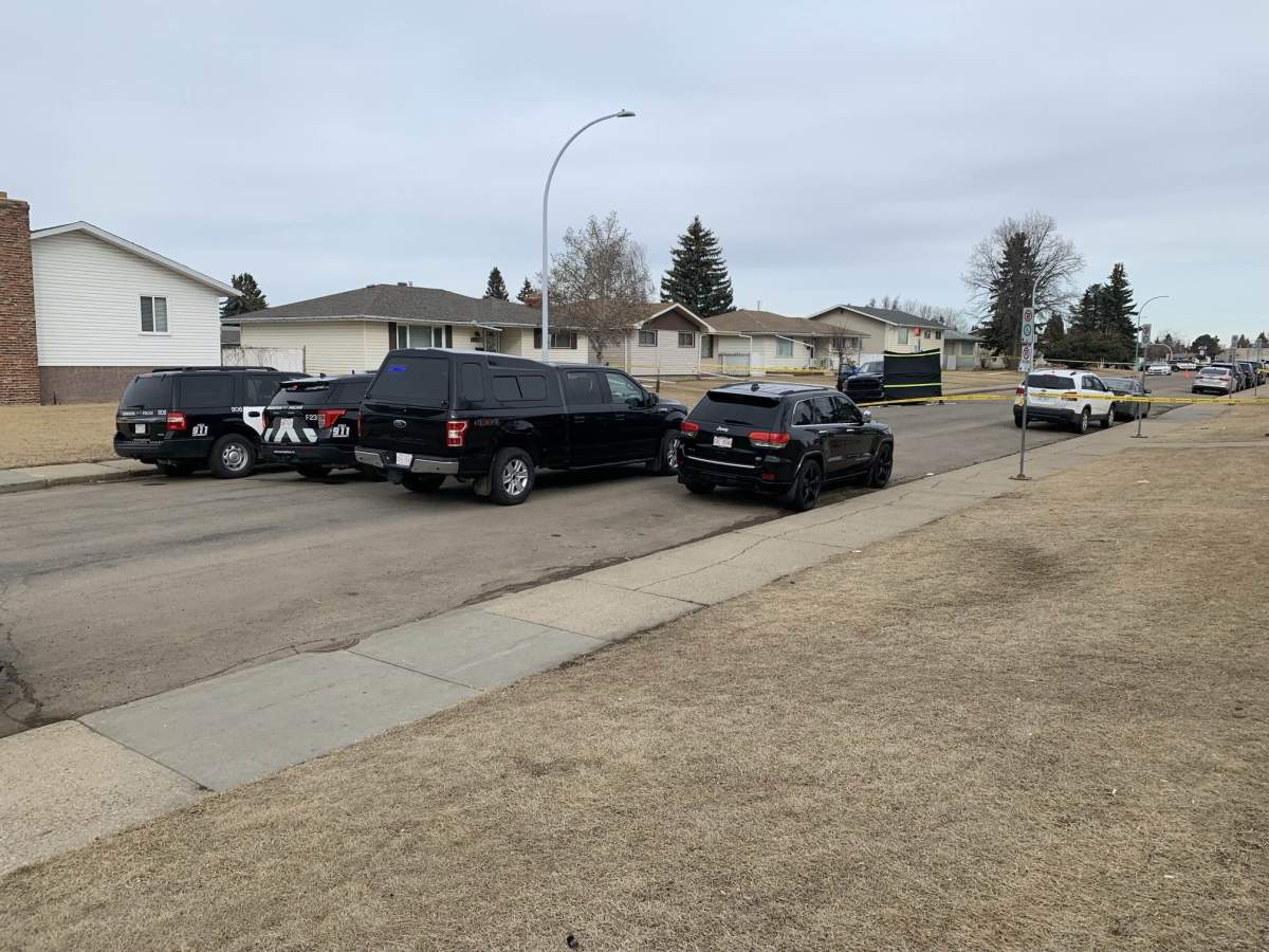 Suspicious truck north Edmonton