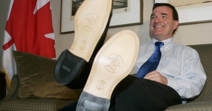 Традиция без ботуши: Поглед към бюджетните обувки на финансовите министри през годините