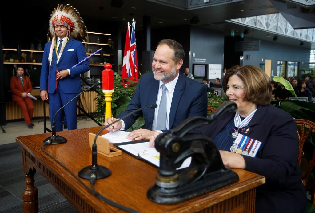 Правителството на Манитоба представи два законопроекта насочени към борба с