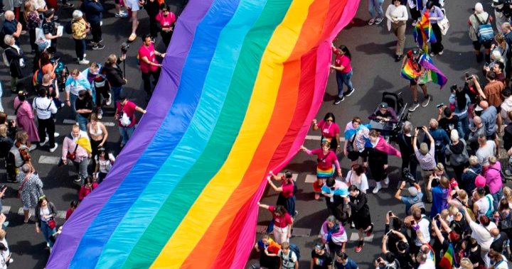 САЩ издава глобален сигнал за риск от насилие срещу LGBTQ2 хора, събития