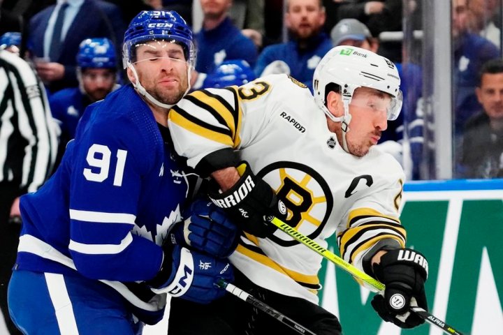 Bruins push Leafs to the brink with Game 4 victory