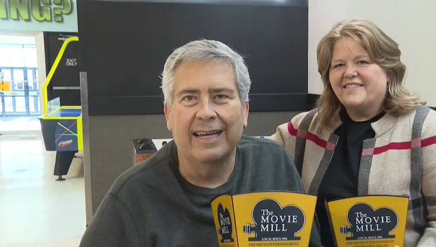 Това е завесата за Леонард Бининг и семейството му в