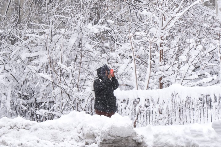 Spring storm: tens of thousands remain without power in Quebec, Ontario