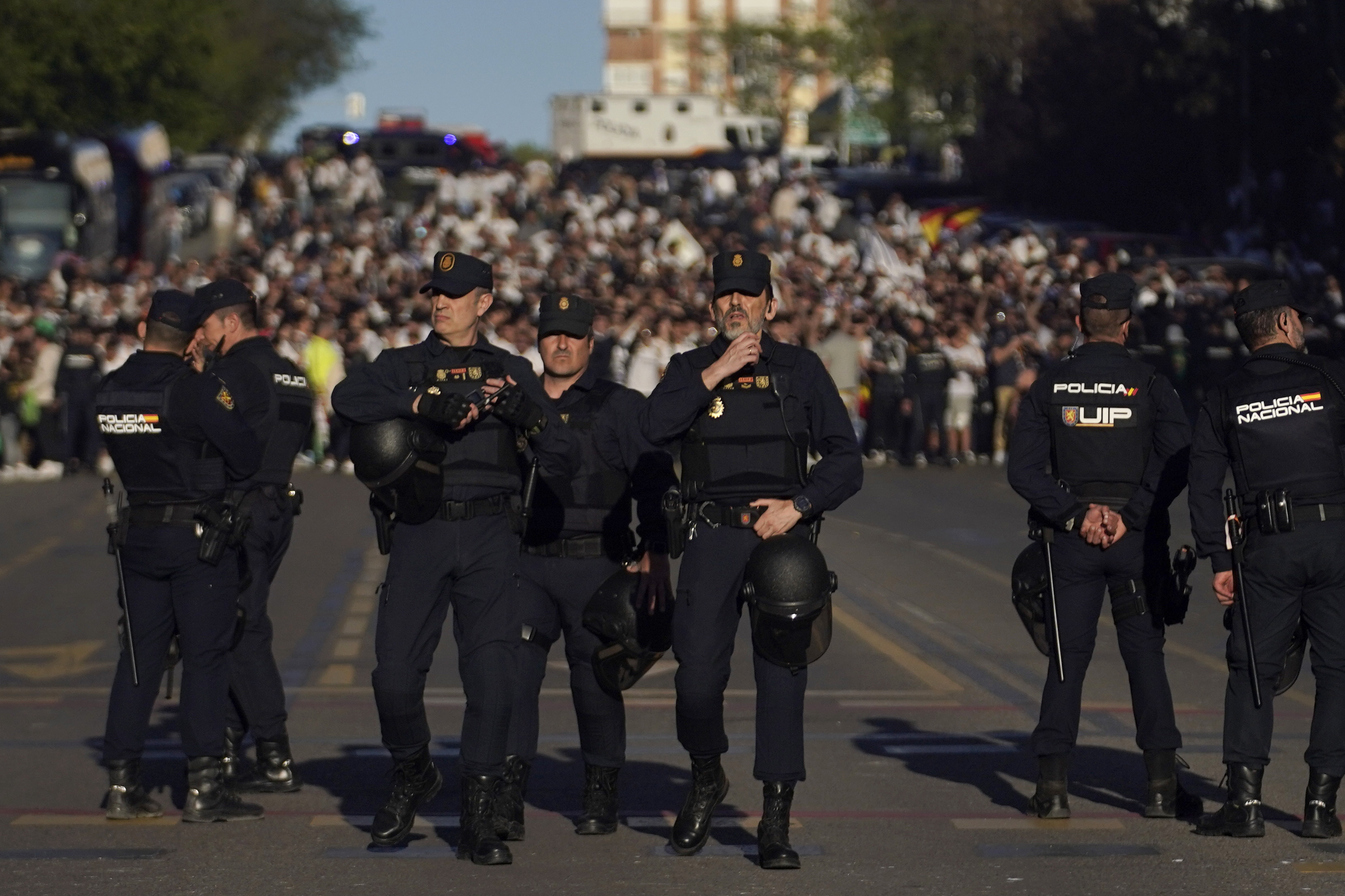 Франция и Испания ще засилят мерките за сигурност преди четвъртфиналите