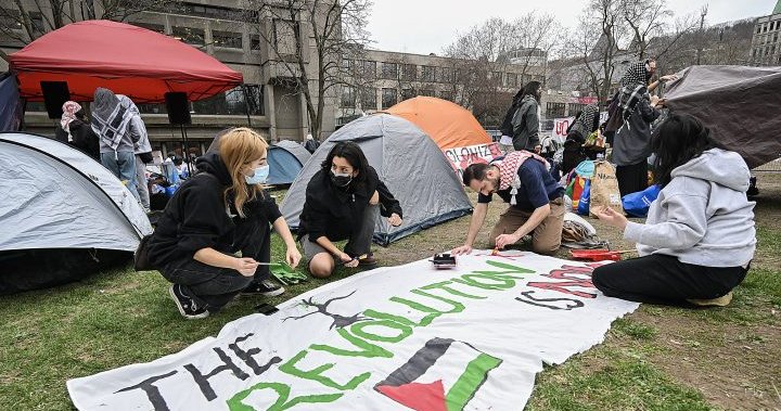 OttawaU предупреждава, че лагерите на студентски активисти няма да бъдат толерирани