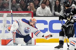 Continue reading: Stuart Skinner blanks Kings as Edmonton Oilers win Game 4