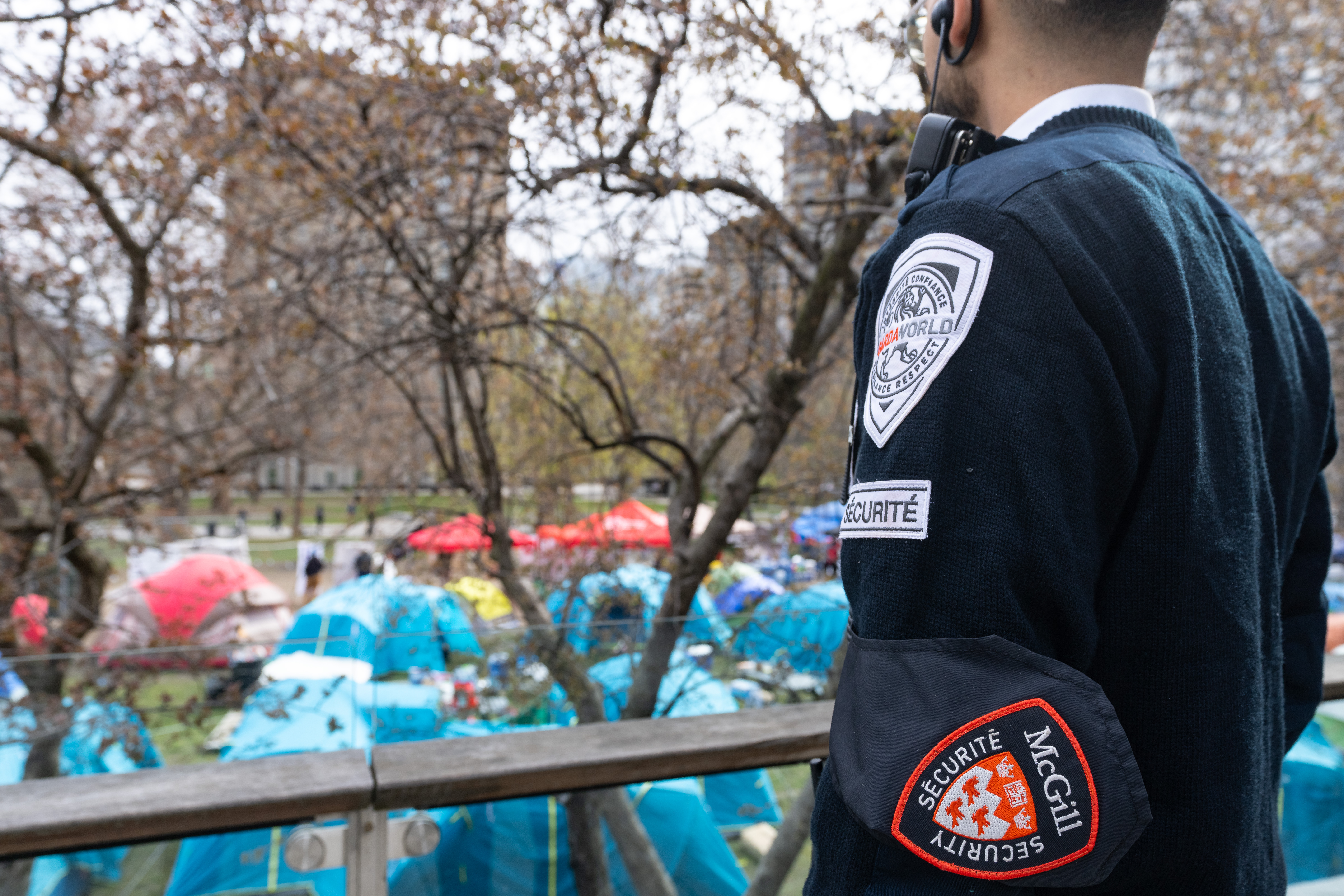 Университетът Макгил обмисля следващите си стъпки за справяне с лагера