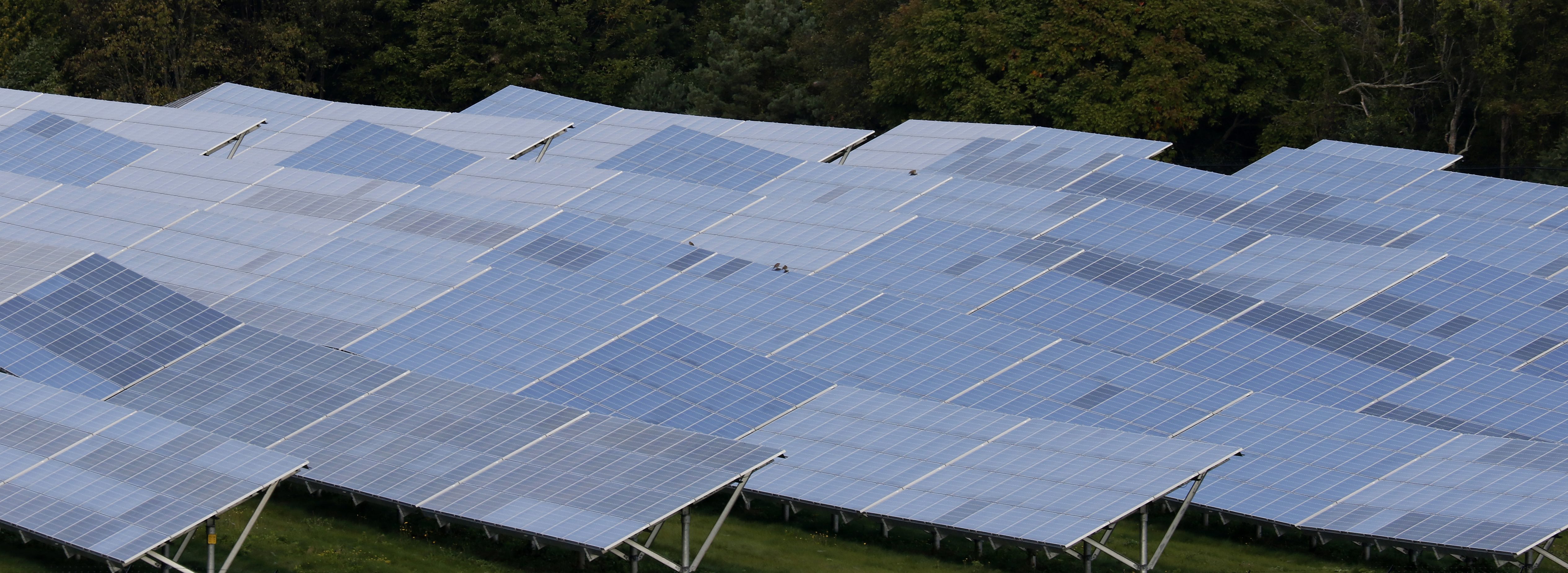 Енергийните служители в Онтарио се готвят за историческото пълно и