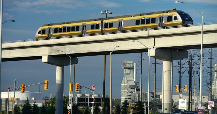 Спирките на UP Express в Торонто са намалени, тъй като Metrolinx разтърсва GO train service