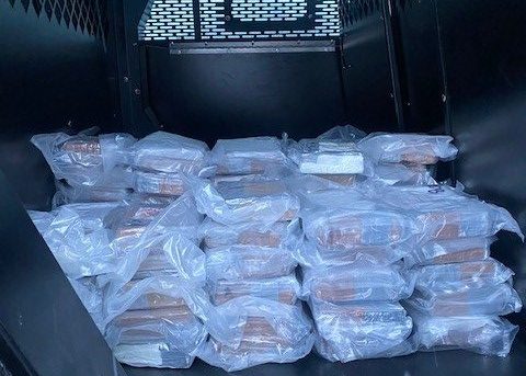 61 килограма кокаин, открити скрити в SUV: Manitoba RCMP