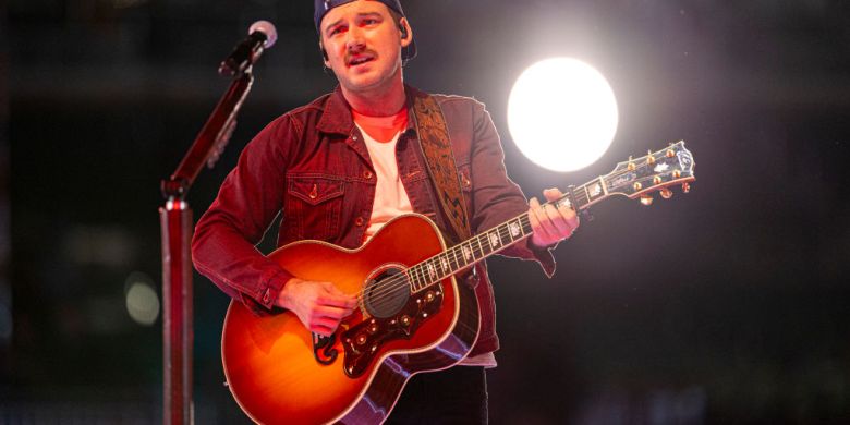 Country star Morgan Wallen arrested, accused of tossing chair off bar roof
