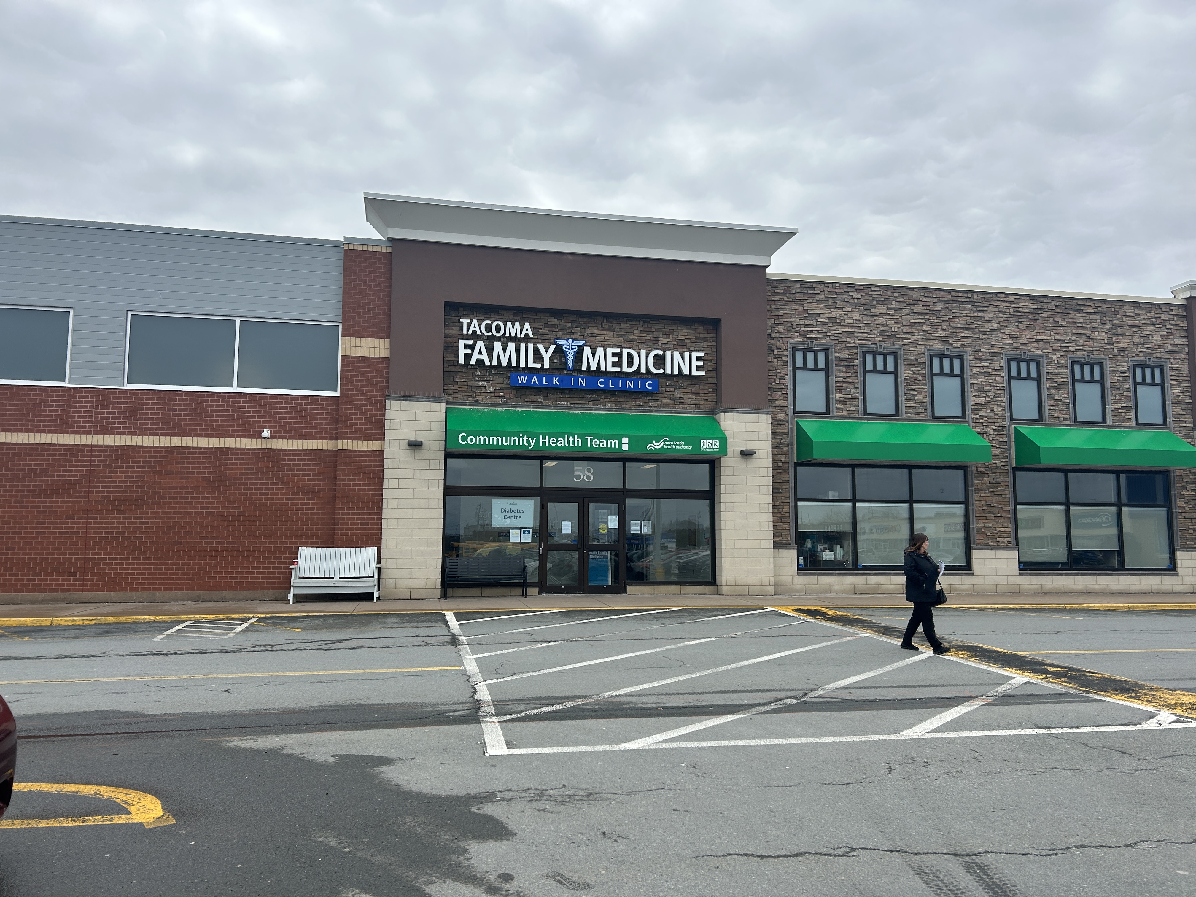 Пациентите на здравно заведение в Дартмут Северна Каролина се борят